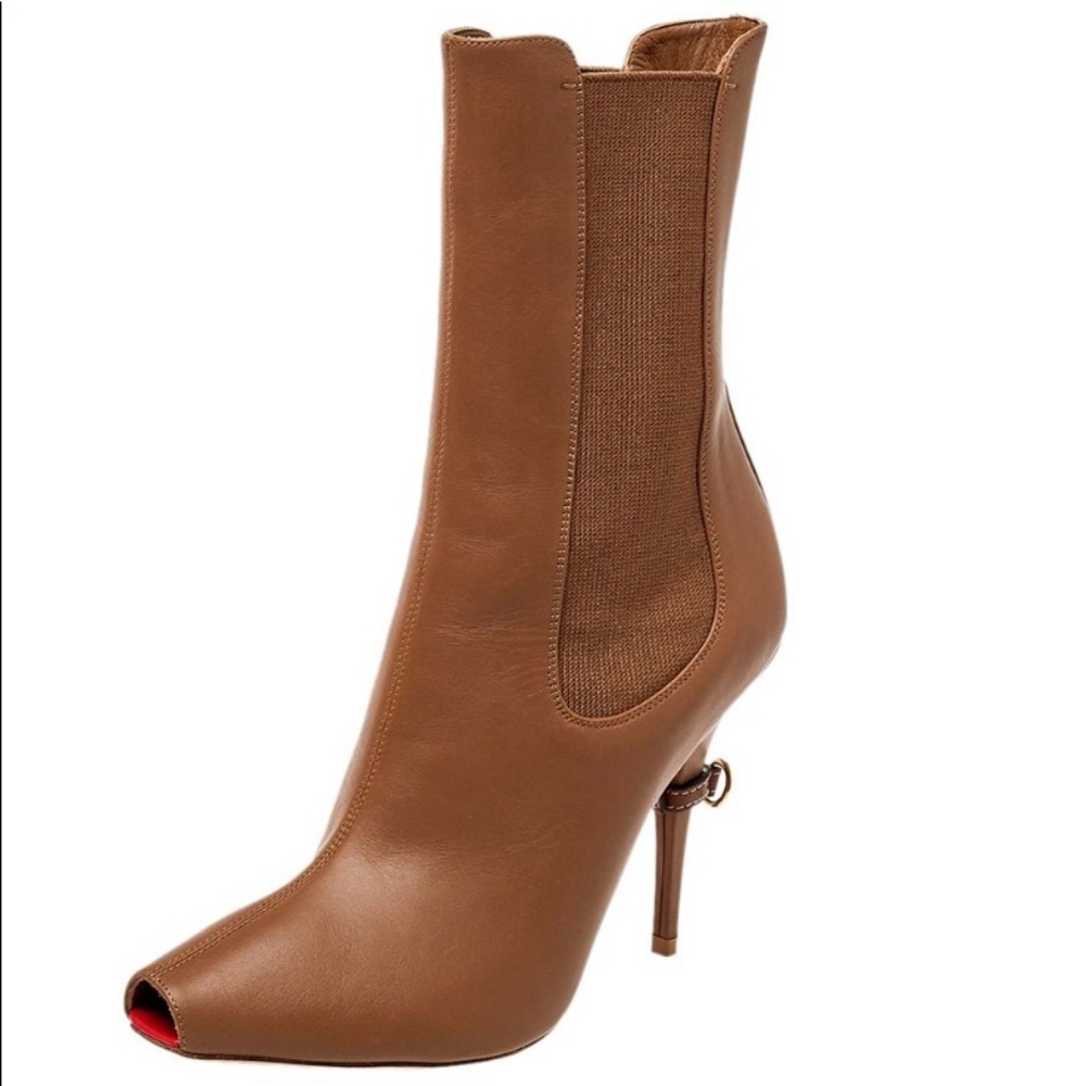 BURBERRY NWT  Kenzie peep toe boots size 37